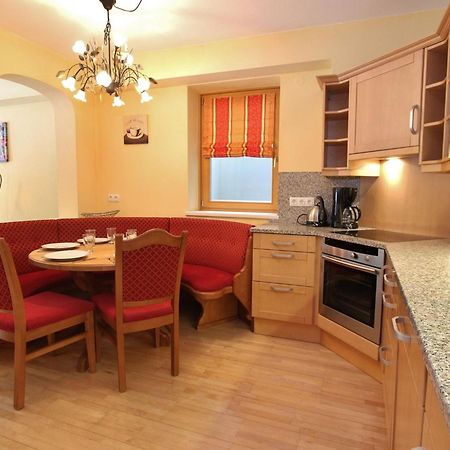 Large Chalet Apartment In Saalbach Hinterglemm Luaran gambar