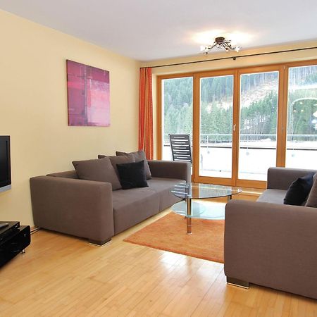 Large Chalet Apartment In Saalbach Hinterglemm Luaran gambar