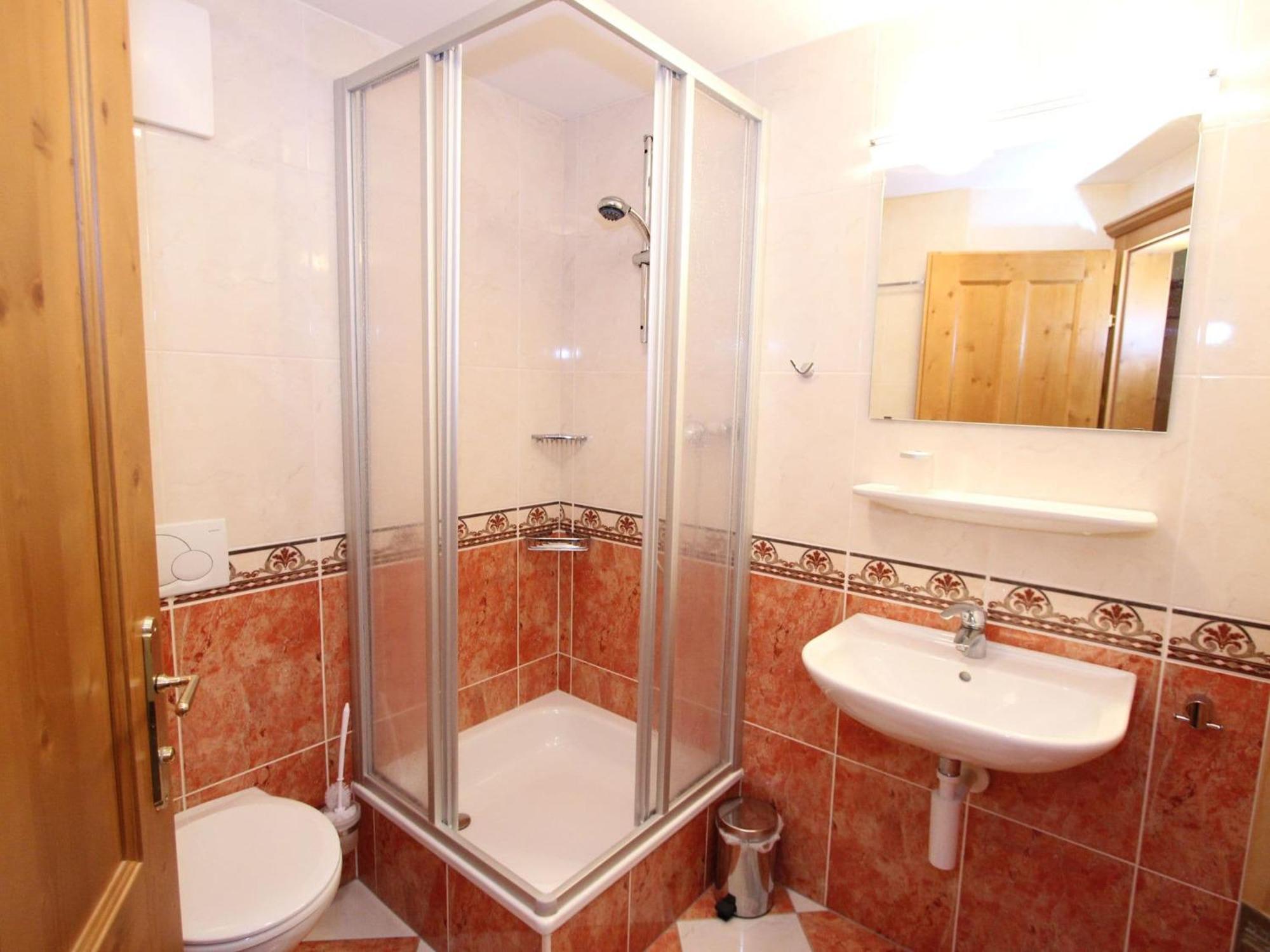 Large Chalet Apartment In Saalbach Hinterglemm Luaran gambar