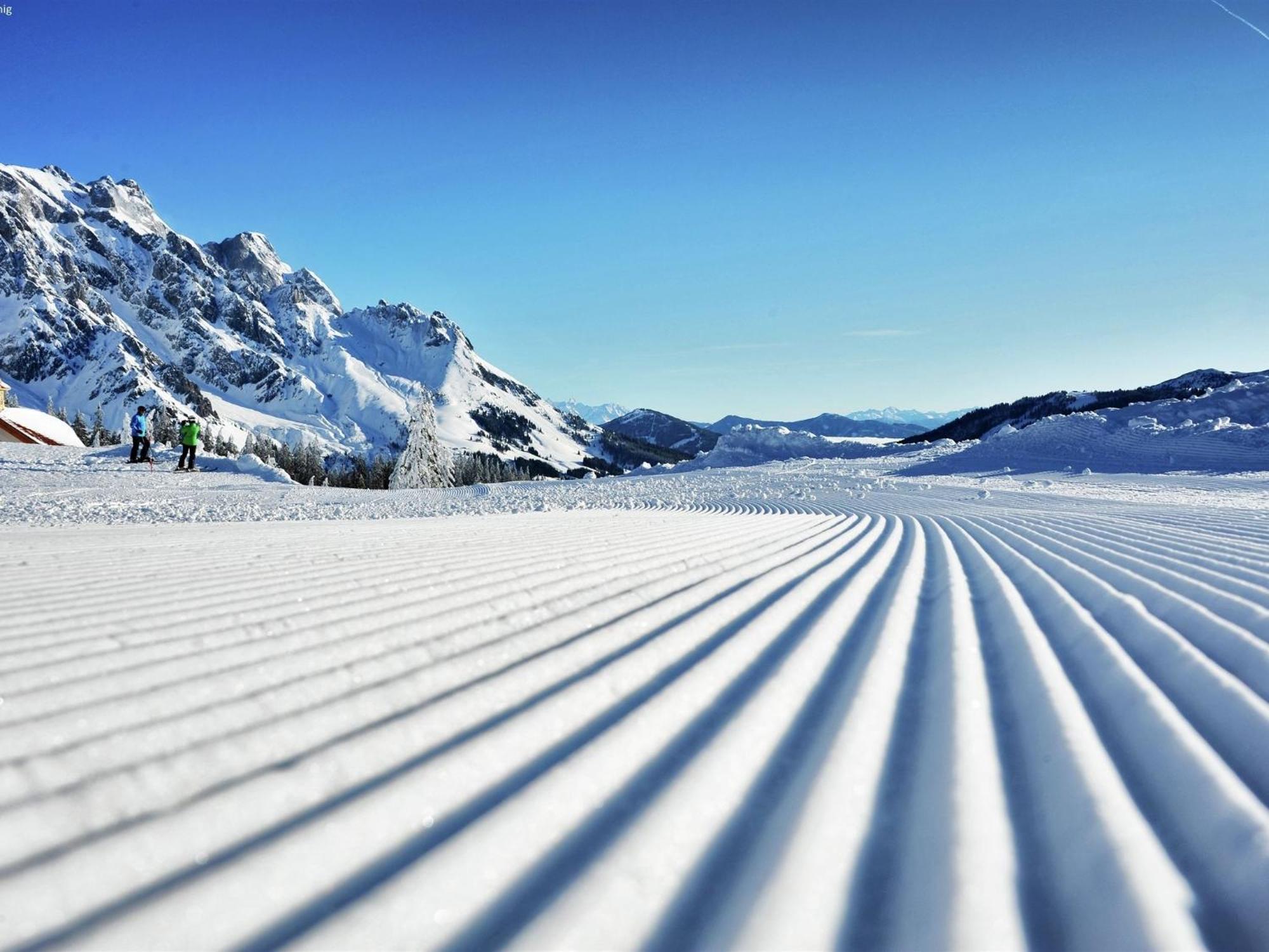 Large Chalet Apartment In Saalbach Hinterglemm Luaran gambar